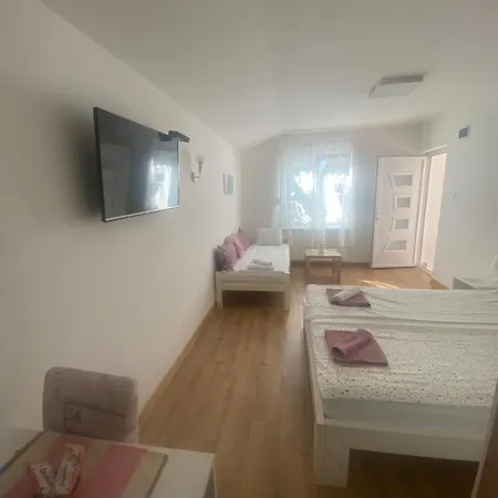 Апартаменты Garden 3 *